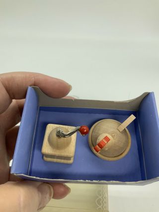 Dollhouse Miniature Bodo Hennig 7078 Hen Crock & Coffee Grinder 3