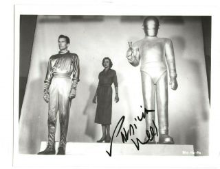 The Day The Earth Stood Still Patricia Neal Signed Photo