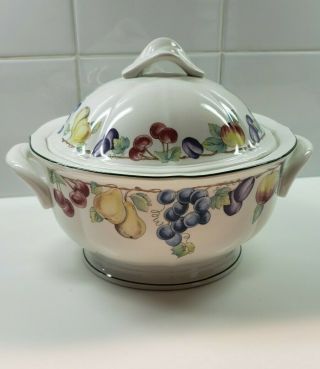$99 Villeroy And Boch Melina Covered Vegetable Serving Dish