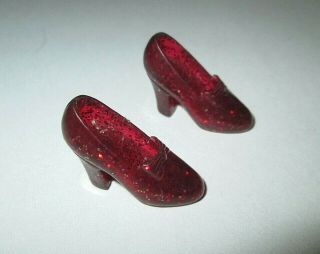 Mattel Barbie Wizard Of Oz DOROTHY DOLL RUBY RED SLIPPERS GLITTER Bow SHOES 2