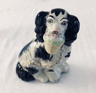 Vtg Staffordshire Porcelain Dog King Charles Spaniel Black White Basket Chain