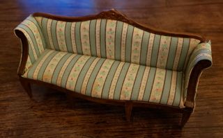 Miniature Dollhouse Victorian Style Couch One Rear Leg Is Missing - Deal