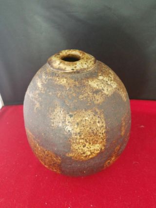 1968 Vintage Hand Thrown Stoneware Studio Art Pottery Vase - Signed 6.  5 " H