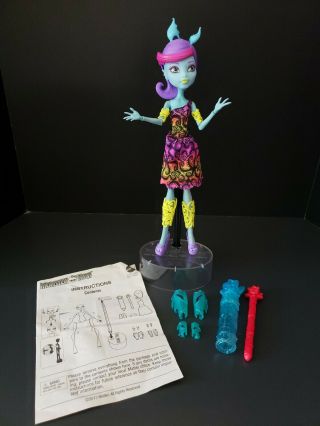 Monster High Create A Monster Color Me Creepy Sea Monster Doll,  Accessories 2011