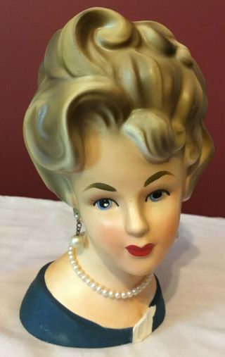 Vintage Lady Head Vase Blue Eyes Red Lips Pearl Necklace And Earrings