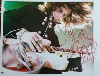 Joe Perry (aerosmith) Signed/autographed Color 8x10 Photo