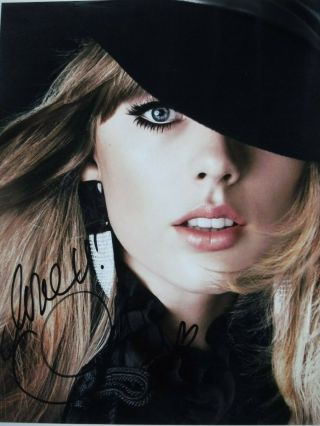 Taylor Swift Signed Photo W/hat