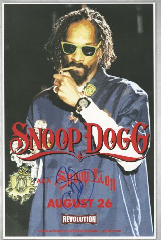 Snoop Dogg Autographed Concert Poster Lay Low,  Doggy Dogg World