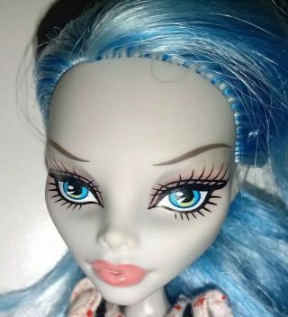 Monster High Doll Ghoulia Yelps Dead Tired Red Blood Splat Pajamas,  Blue Hair