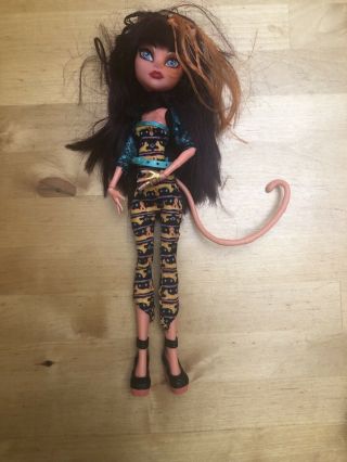 Monster High Doll Cleo Denile Cleolei Freaky Fusion Outfit Shoes