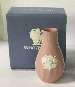 Wedgwood Pink Jasperware Floral Swirl Small 3.  5 " Flower Vase Box
