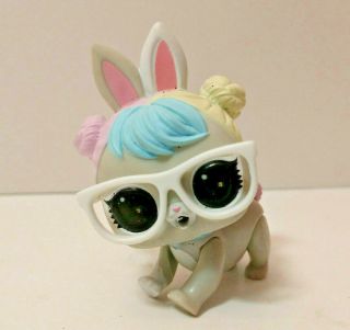 LOL Surprise Pets HOP HOP Series 3 Animals Bunny Rabbit with glasses collar 2