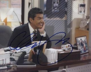 Nick At Nite George Lopez Signed 8x10 Photo Pose 1