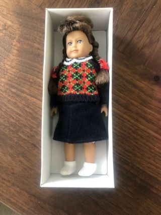 American Girl Molly 6.  5 " Mini Doll