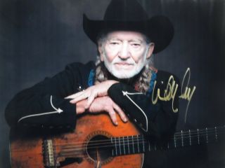 Willie Nelson Signed Photo W/trigger