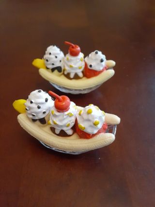 Our Generation 18 Inch Doll Banana Splits Set Of 2