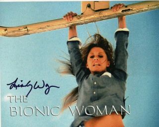 Lindsay Wagner Autograph Signed 8x10 Photo - Bionic Woman (zobie)