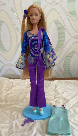 Barbie 2000 Teen Skipper Fashion Party