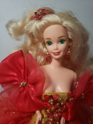 Happy Holidays Special Edition 1993 Collectible Barbie 90s green eyes stand 2