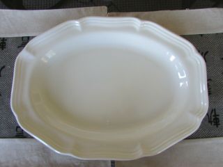 Mikasa White French Countryside F - 9000 14 1/2 " Scalloped Oval Serving Platter