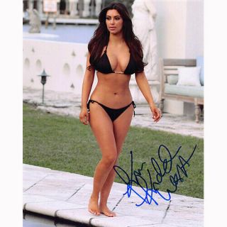 Kim Kardashian West (62644) - Autographed In Person 8x10 W/