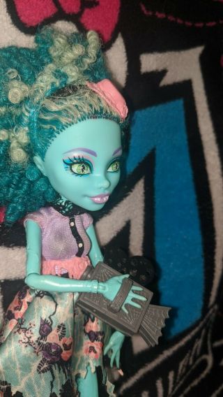 Monster High Frights Camera Action Honey Swamp doll,  needs cleaning.  See photos. 3
