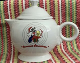 Fiestaware Teapot Looney Tunes Tweety Bird & Sylvester Seasons Greetings.