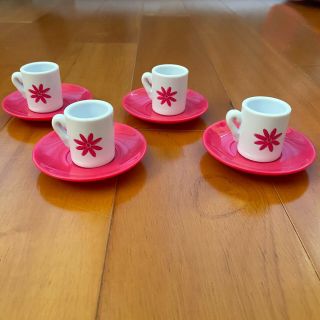 American Girl Cups And Saucer Set