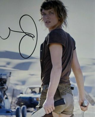 Mila Jovovich Hand Signed 8x10 Photo W/ Holo Resident Evil