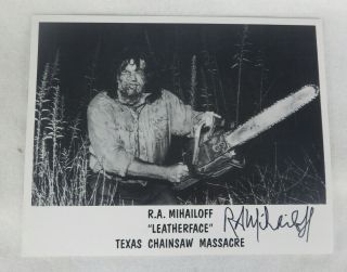 R.  A.  Mihailoff Signed 8 X 10 Photo Texas Chainsaw Massacre Autographed