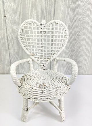 Vintage Doll White Wicker Chair Heart - Shaped Back 9.  5 " Tall