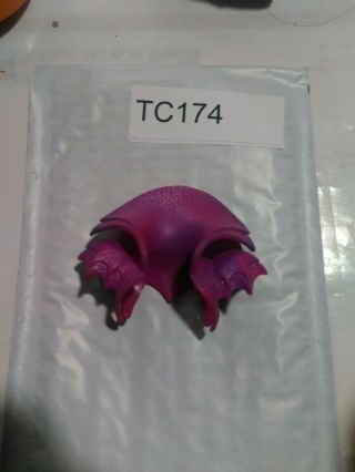 Tc174 Disney Descendants Doll Accessories Signature Mal Isle Lost Purple Collar