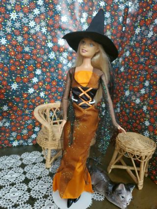 Halloween Trick Or Chic Treat Barbie 2006 Mattel Witch Costume Blonde Party