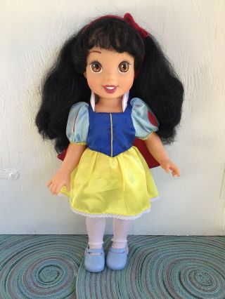 Disney 2002 Snow White Doll Princess Playmates