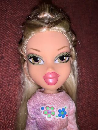 Bratz Doll - Vinessa - Redressed With Shoes