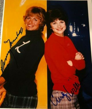 Penny Marshall Cindy Williams Signed Photo 8x10 Laverne & Shirley Autographs
