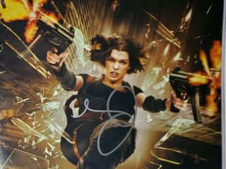 Mila Jovovich Hand Signed 8x10 Photo W/holo Resident Evil