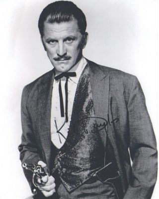 Signed B&w Photo Of Kirk Douglas Of " Gunfight At The Ok Corral "
