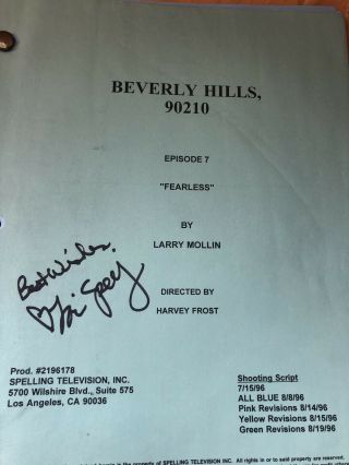 Beverly Hills 90210 Script Signed Tori Spelling 3