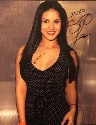 Sunny Leone Adult Star Signed 8x10 Candid Photo Autograph Sexy Naughty America