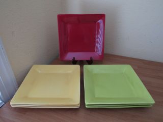 Pier 1 Essential Colors 3 Square Plates Color Choice Green Or Yellow 10.  5 In