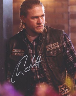 Signed Color Photo Of Charlie Hunnam Of " Sons Of Anarchy "