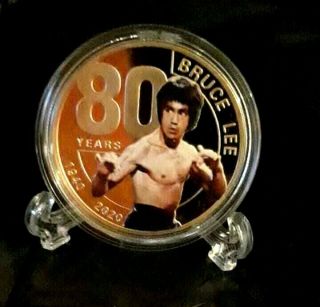 Bruce Lee 80th anniversary Limited Edition coin with stand and bonus pictures 2