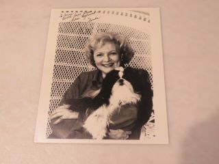 Betty White Autographed Hand Signed Photo 8x10 Golden Girls Signed Rose