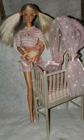 Barbie & Krissy: Bedtime Baby With Crib & Glow In The Dark Accessory 2000