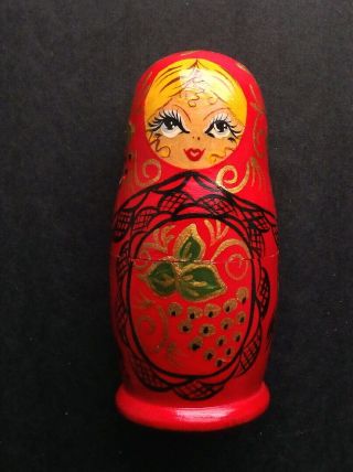 Set Of 4 Hand Made Russian Nesting Dolls / Matryoshka Dolls - Blonde Girl In Red