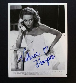 Valerie Harper Signed 8x10 Autographed Photo (rhoda,  Mary Tyler Moore)