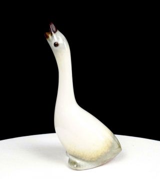Howard Pierce California Pottery Signed Brown Beak 5 1/4 " Goose Figurine