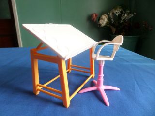 BARBIE ARTS N CRAFT DESK AND CHAIR 2