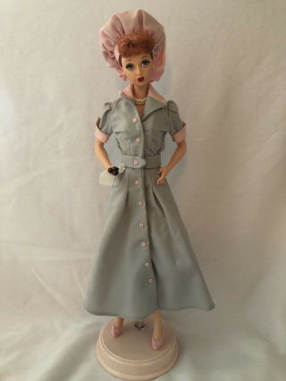 1998 I Love Lucy Job Switching Barbie Doll Episode 39 Chocolate Factory Candy